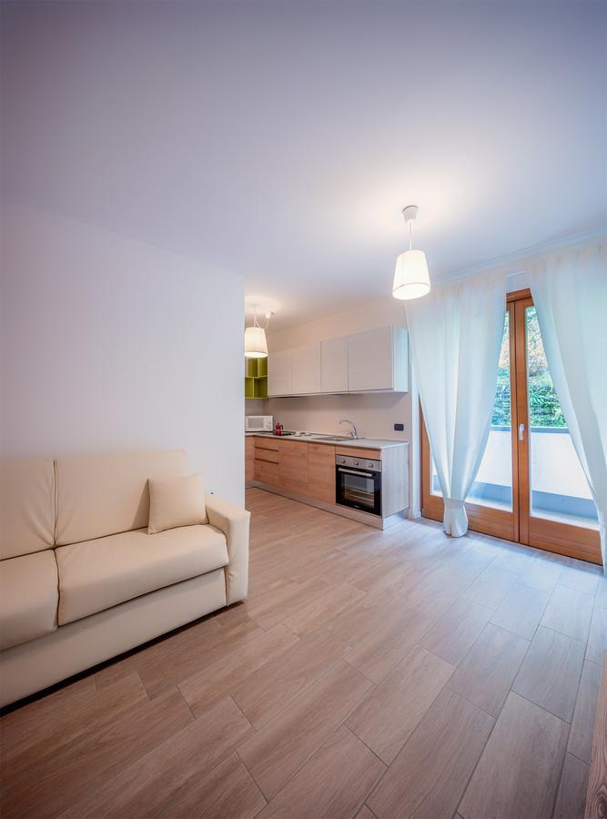 Residenza Finestra Sul Parco Comano Terme Exterior foto